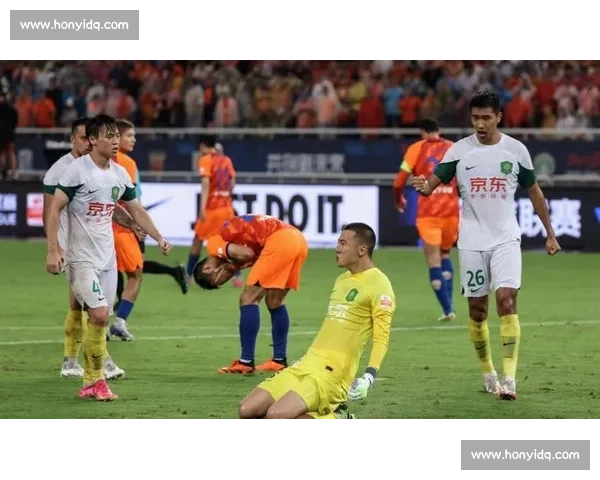 裁判判罚争议引发热议 体育赛事公正性再度成为焦点